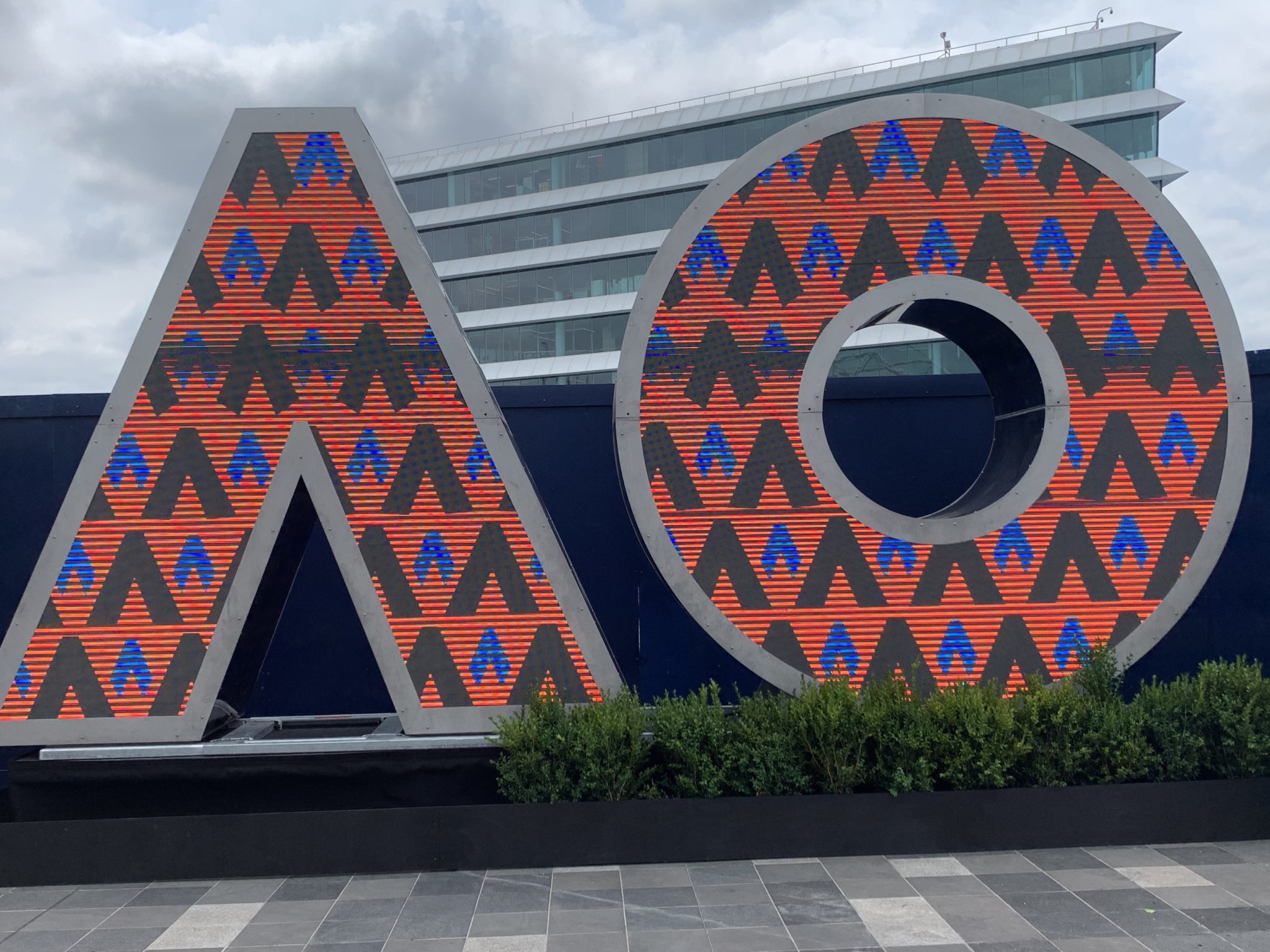 AO Sign in the day