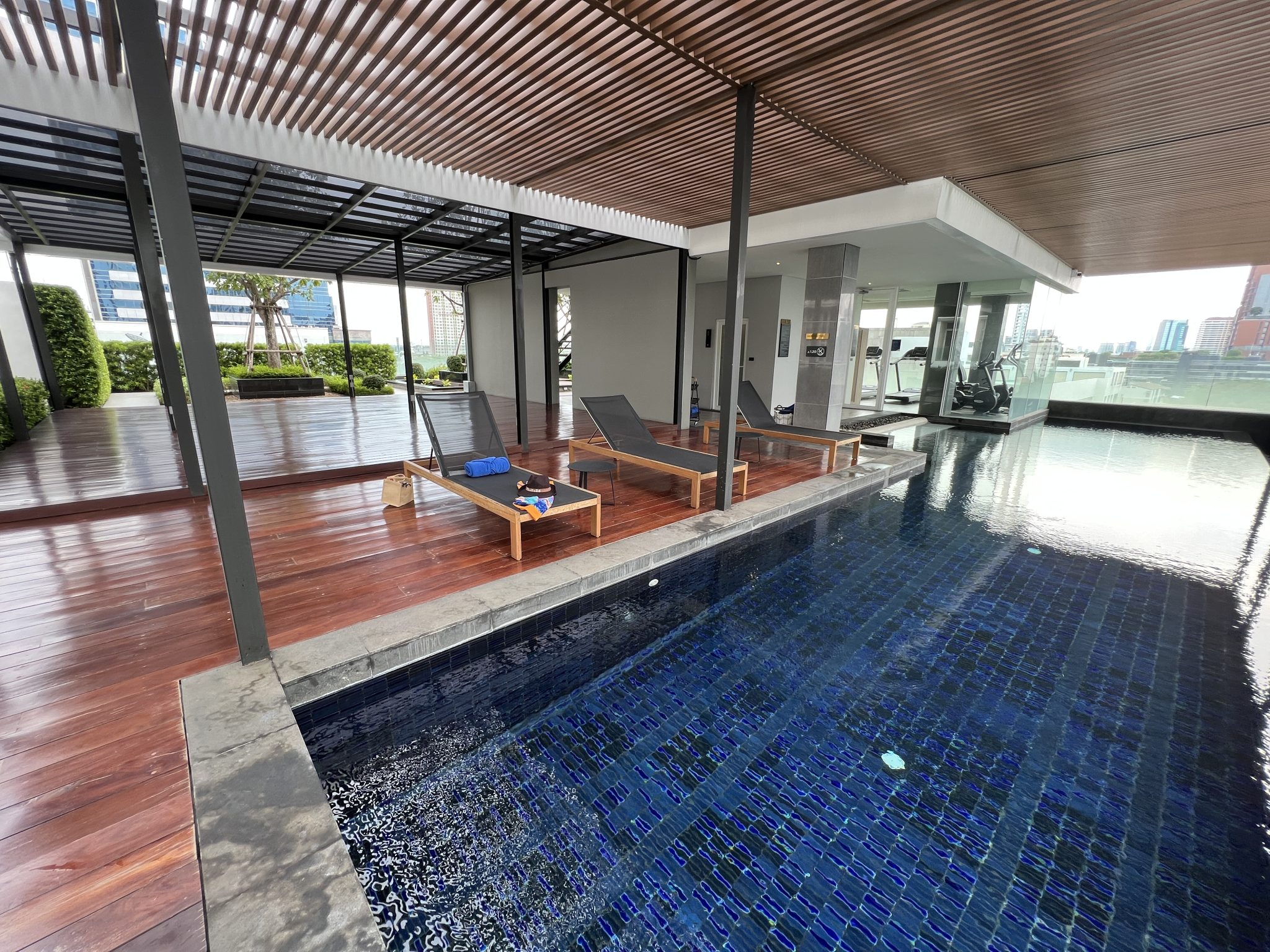 Swimming Pool Wyndham Garden Bangkok Sukhumvit 4