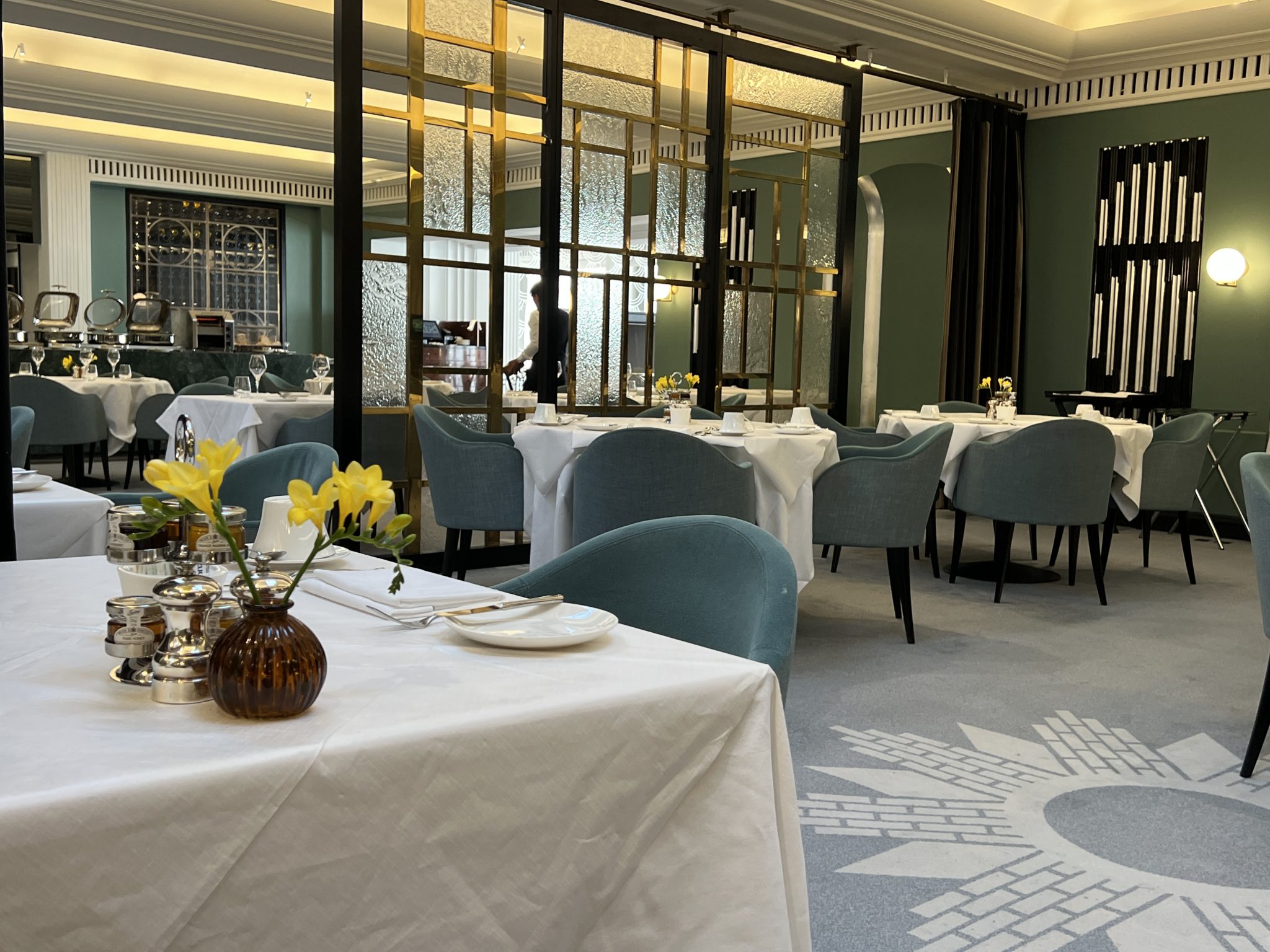 Art Deco Dining room The Lansdowne Club