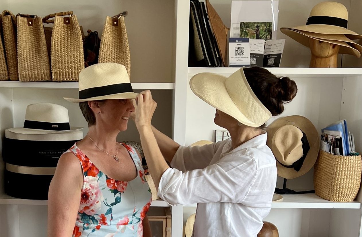 Hat fitting MonPanama