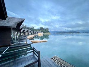 500 Rai Floating Resort: Good Hote; Guide