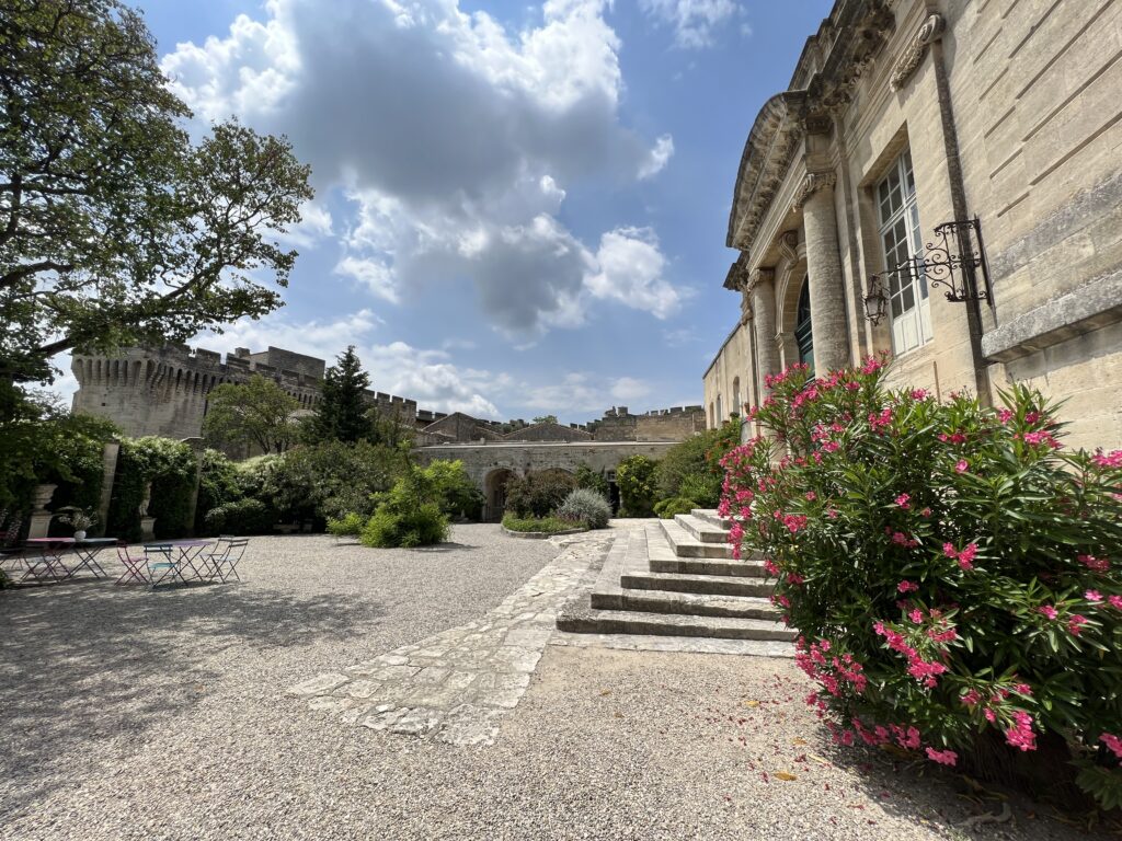 Abbaye St André and gardens