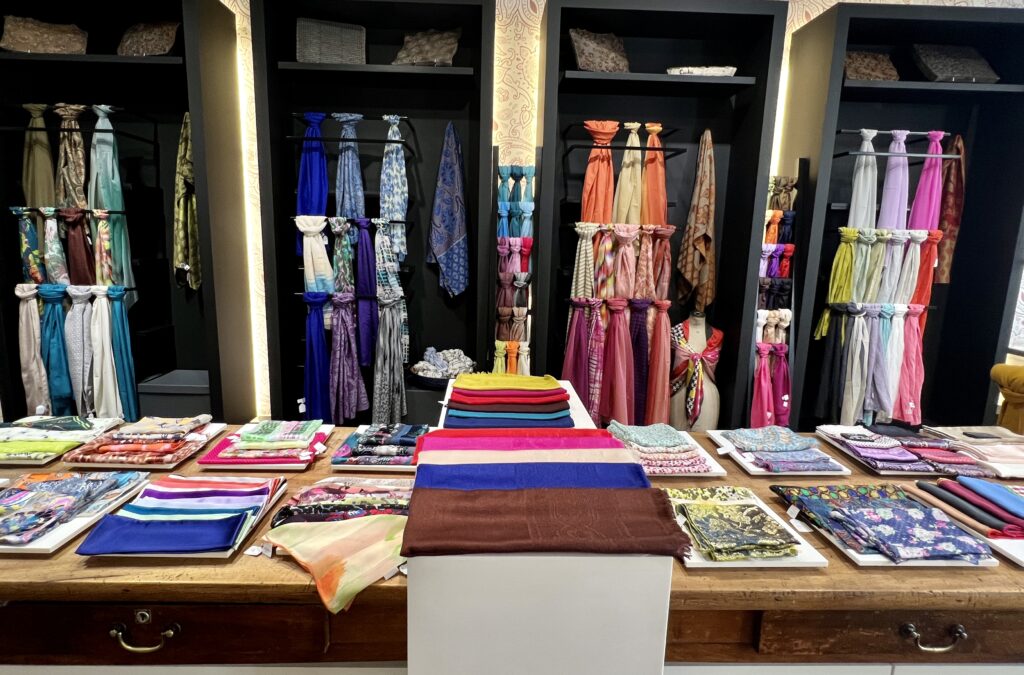 Maison des Canuts boutique