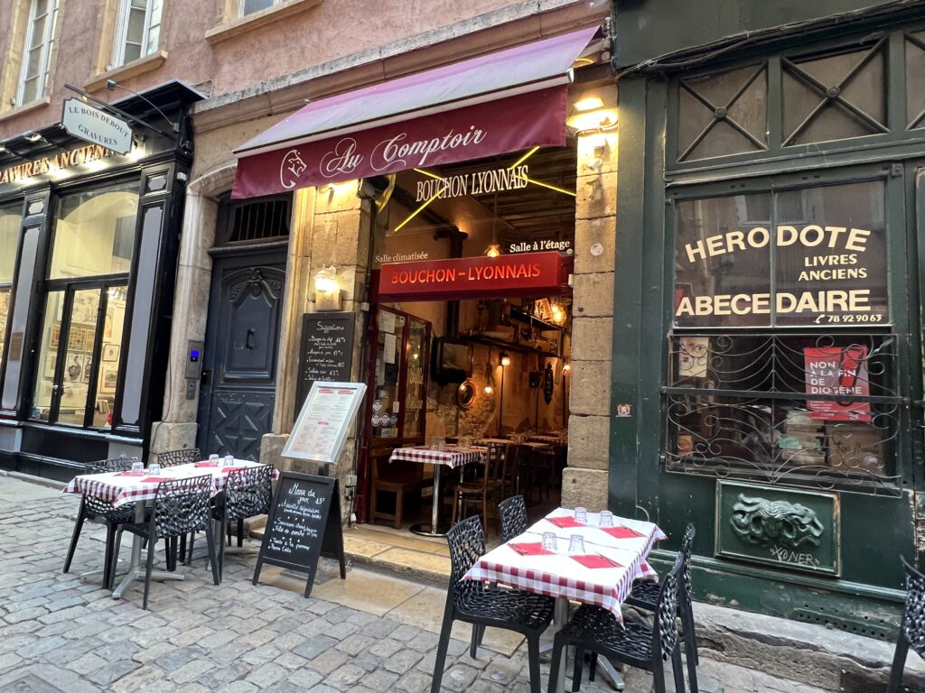 Au Comptoir Bouchon Lyonnais Restaurants