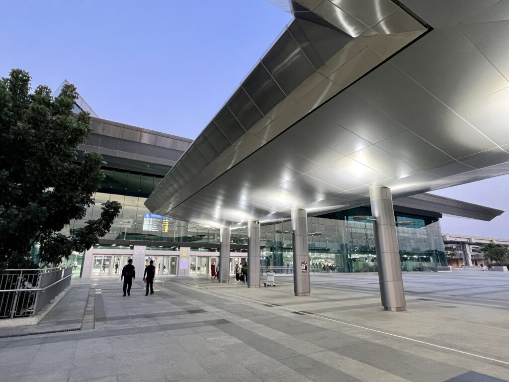 Early morning at Krung Thep Aphiwat Central Terminal