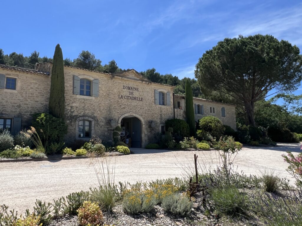 DIscovering Domaine de la Citadelle, Menerbes, Luberon, Provence