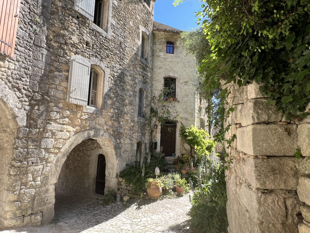 WanderingvOppède le Vieux