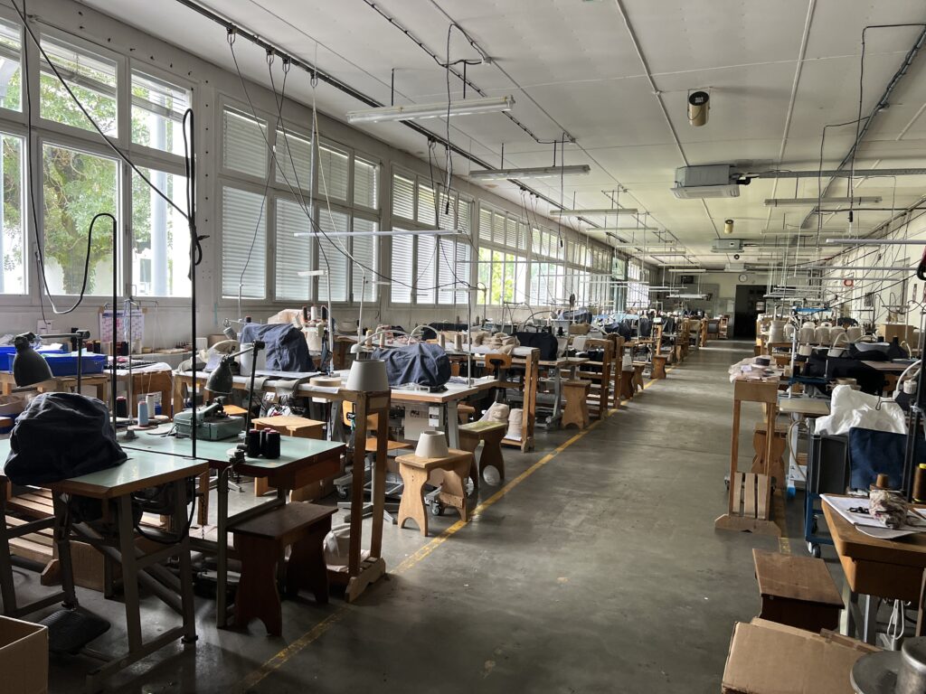 Crambes, Caussade Hat Factory