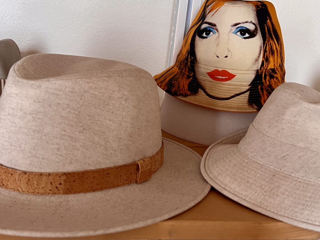 Crambes Chapeaux hats Caussade.