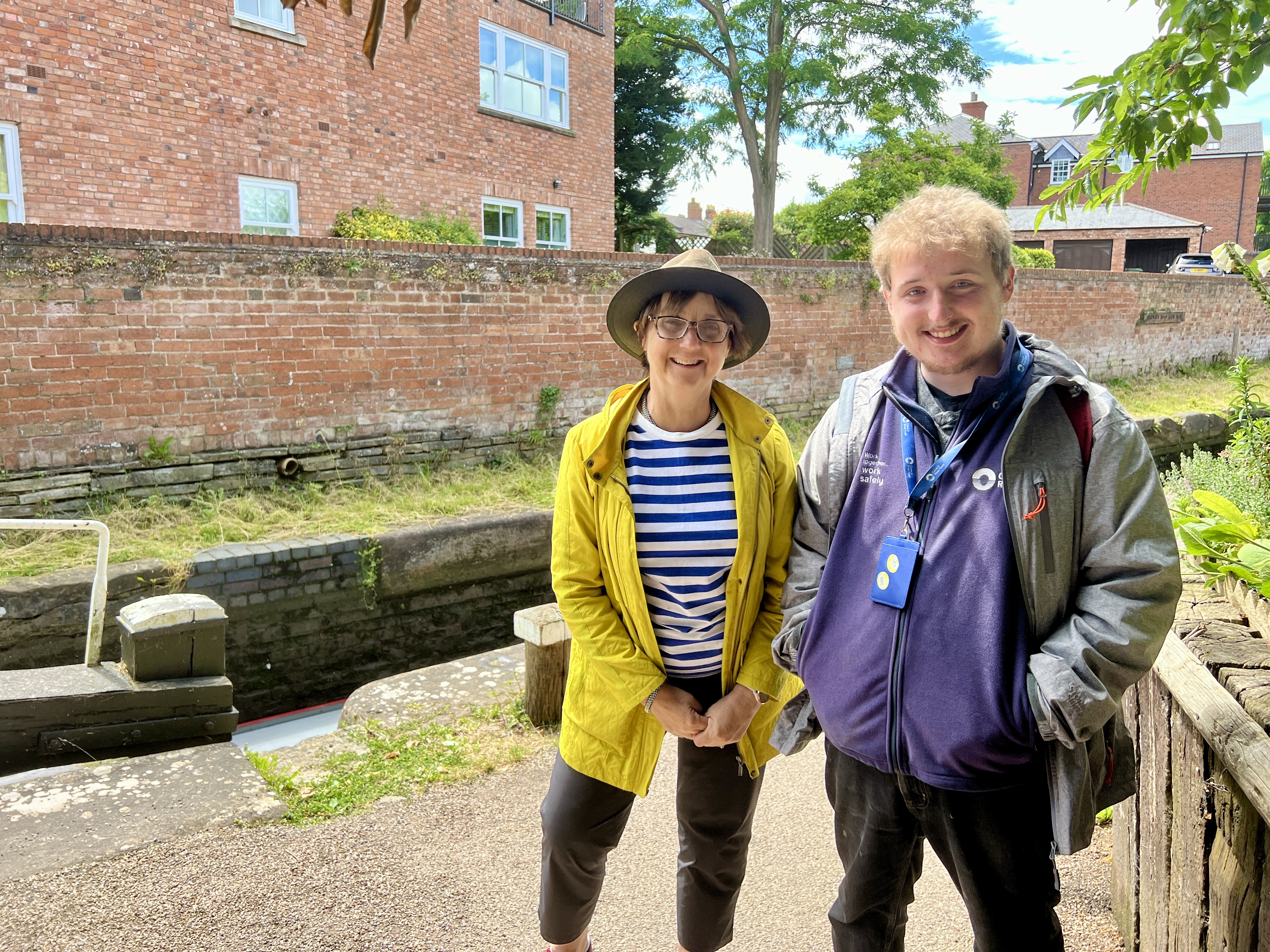 Little Wandering Wren with Canal River Trust volunteer