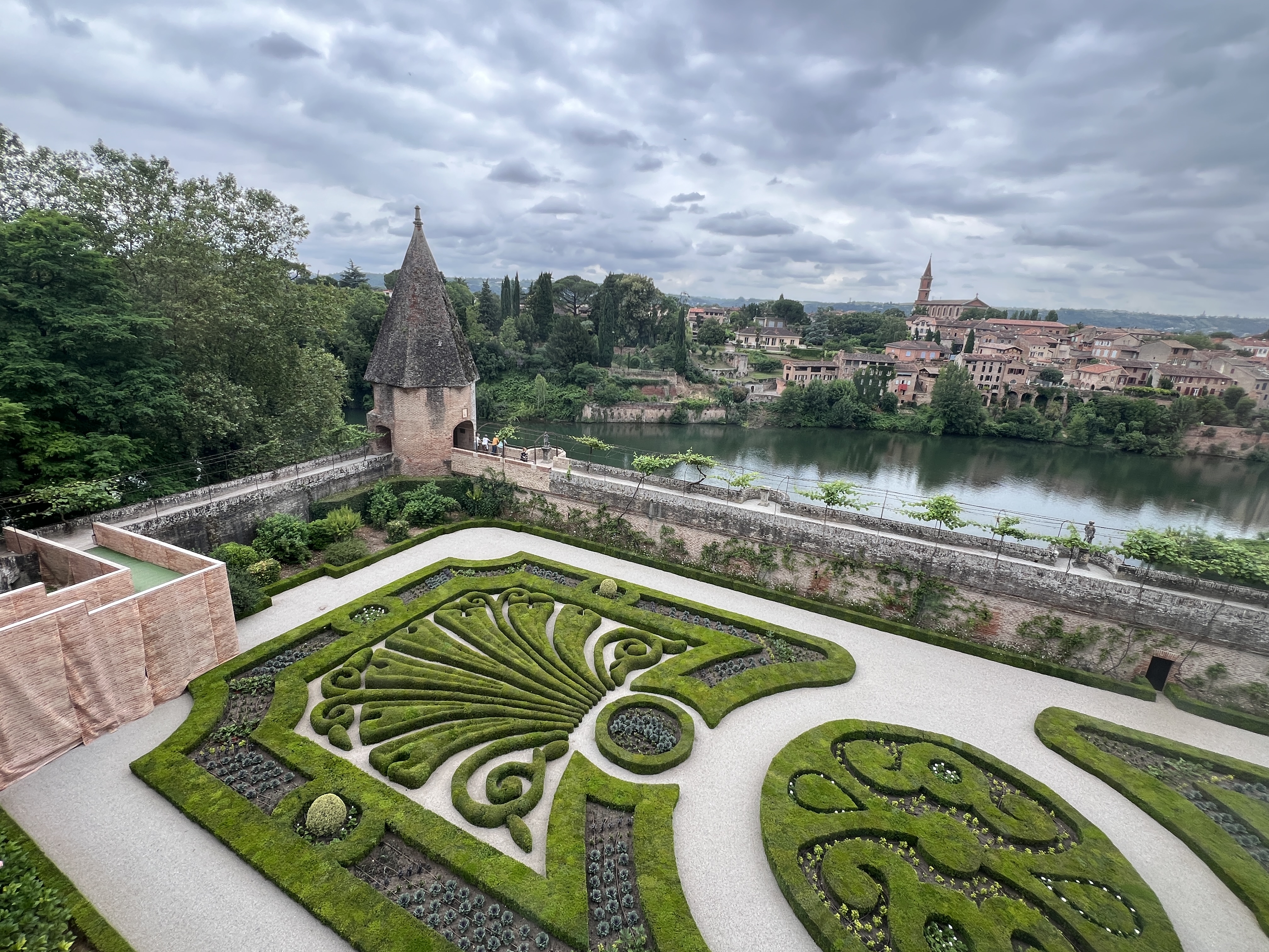 Jardin du Palais de la Berbie, Albi. Tarn, France