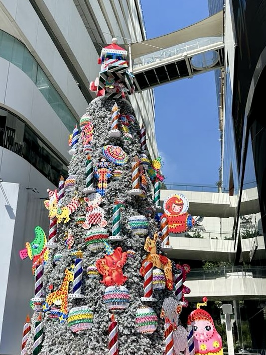 Emquartier Christmas Tree