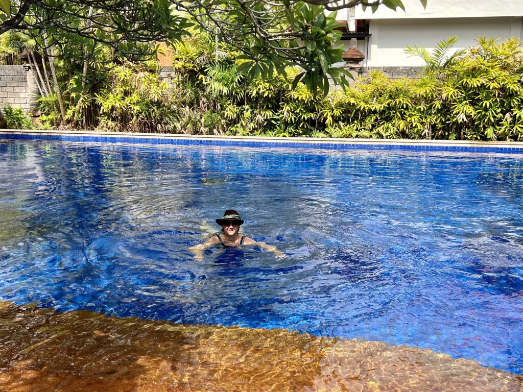 The Bay Club swimming pool, Grand Hyatt Bali
