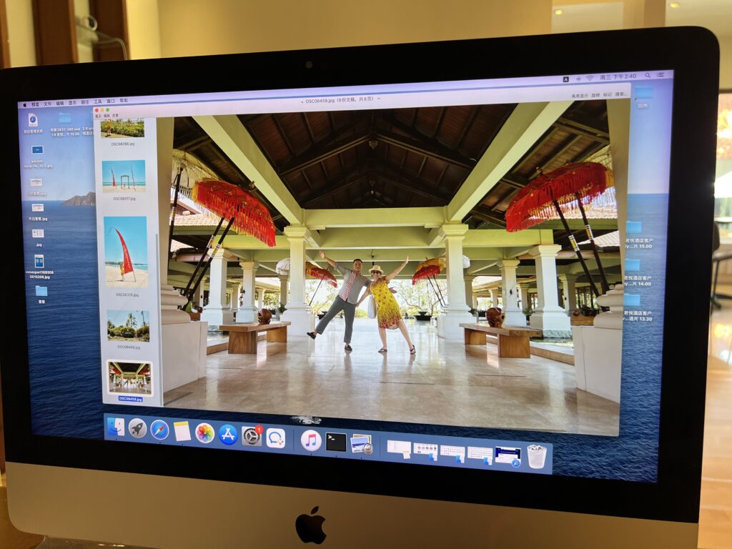Choosing my photos at Bouje Photographers at Grand Hyatt Bali