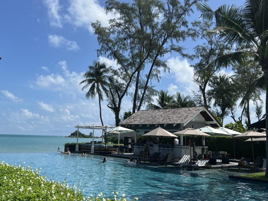 Infinity Pool Kimpton Kitalay Samui