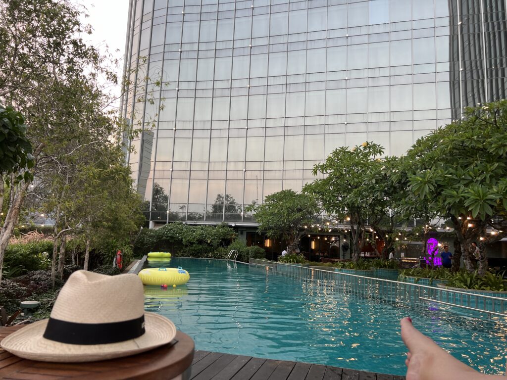 Swimming pool - Swissotel Jakarta PIK Avenue