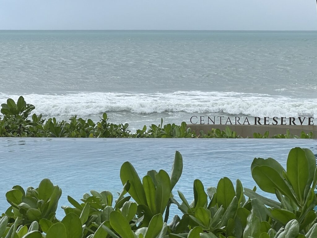 Adult only infinity pool Centara Reserve Samui