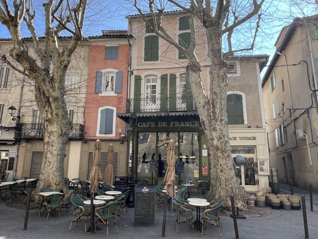 Cafe de France in L'Isle-sur-la-Sorgue